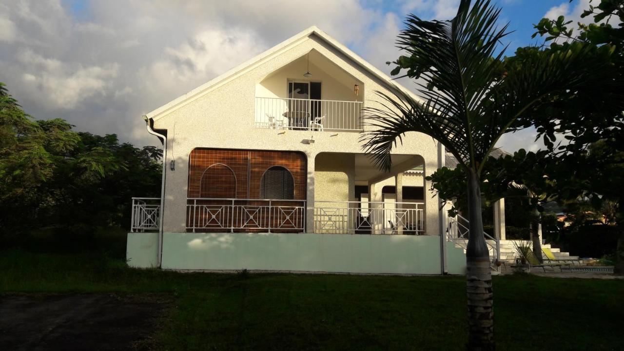 Lakazadom974 - Chambres D'Hotes Saint-Gilles-les Hauts ภายนอก รูปภาพ
